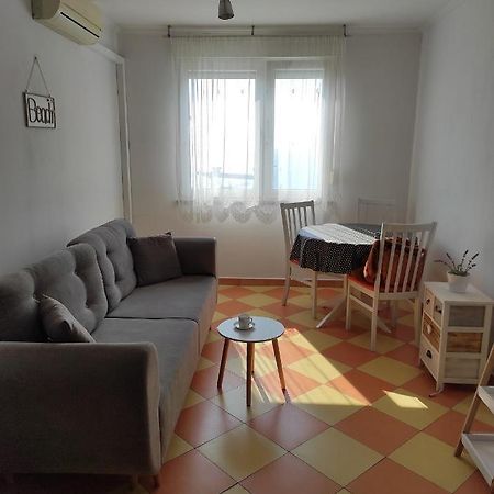 Sunny Apartment In Rijeka Exterior photo
