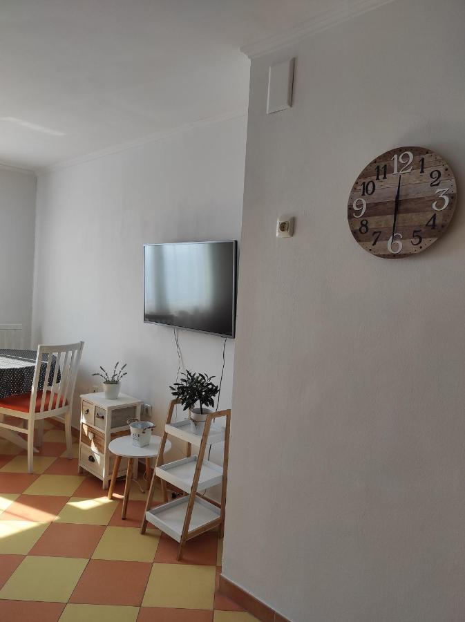 Sunny Apartment In Rijeka Exterior photo