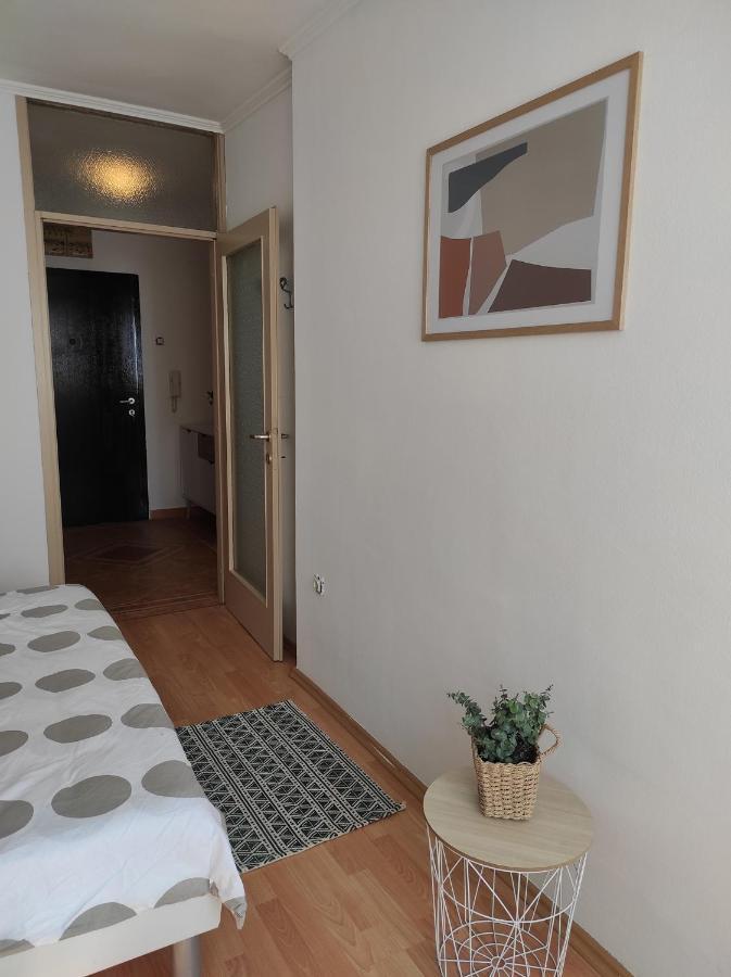 Sunny Apartment In Rijeka Exterior photo